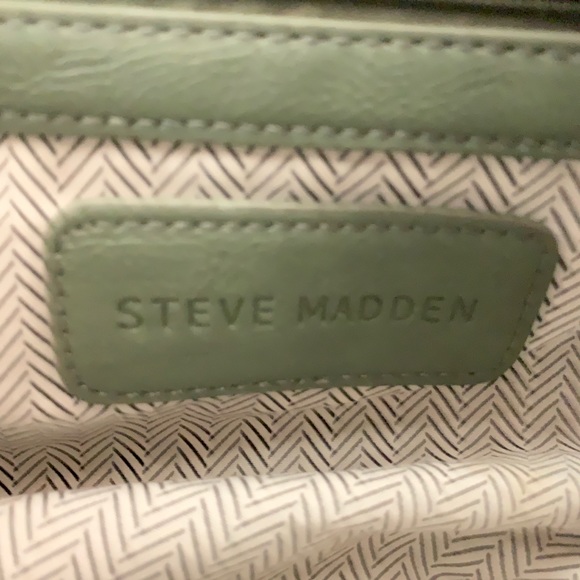 Steve Madden Olive Green Adjustable Purse - Picture 11 of 11